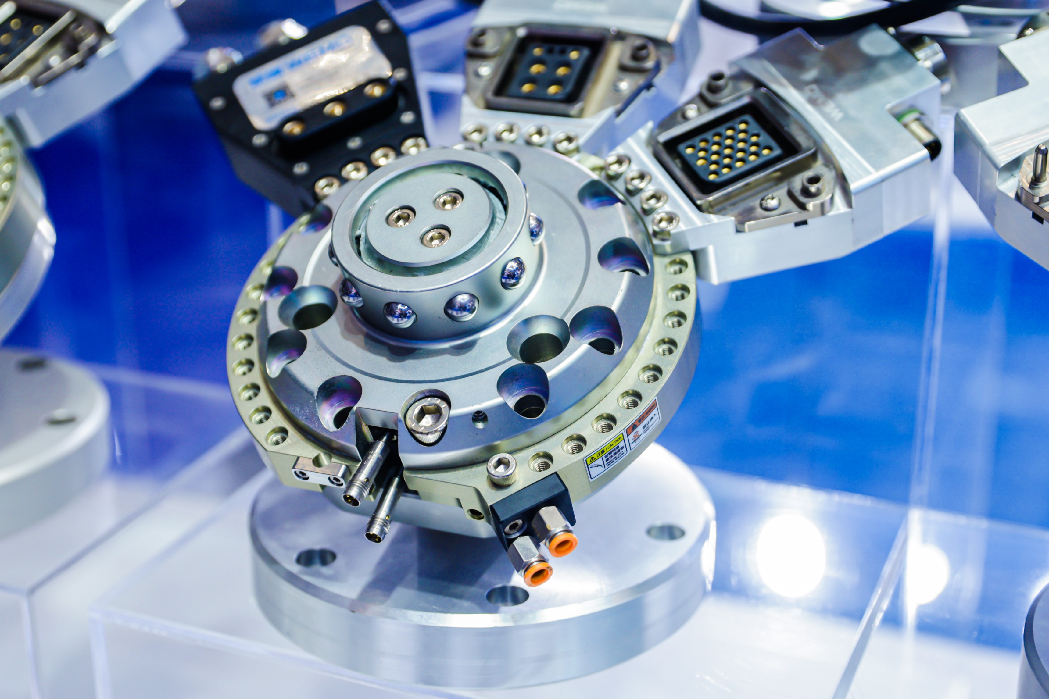 Robot End-Effectors / Pneumatic/Hydraulic Solutions / Six-Axis Force Control